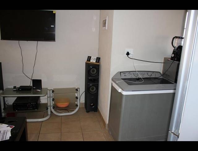 3 BEDROOM HOUSE FOR SALE IN SKY CITY